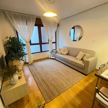 Apartment Centrico Con Parking Www Venaoviedo Es *