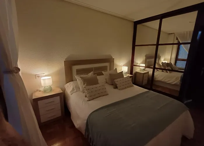 Centrico Con Parking Www Venaoviedo Es דירה